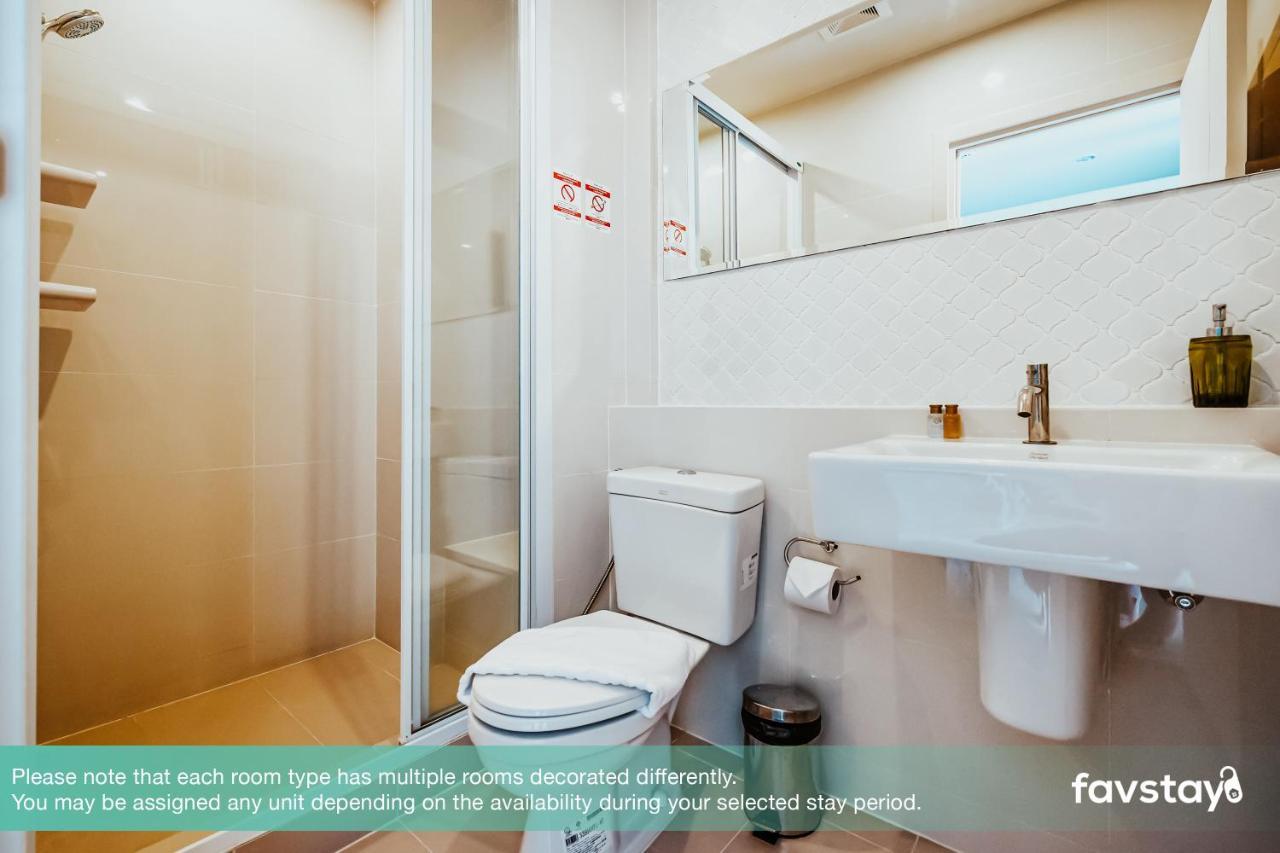 Favstay - The Base Downtown Phuket Ngoại thất bức ảnh