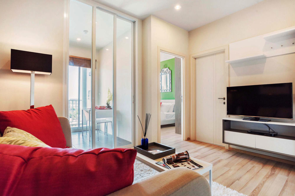 Favstay - The Base Downtown Phuket Ngoại thất bức ảnh